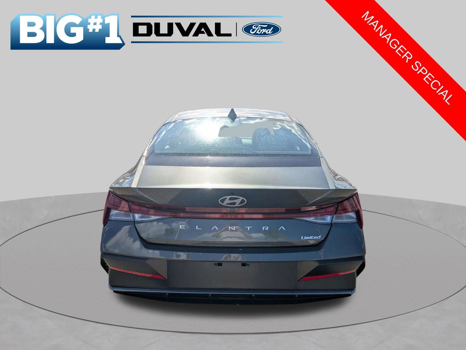 Used 2025 Hyundai Elantra Limited FWD image 5