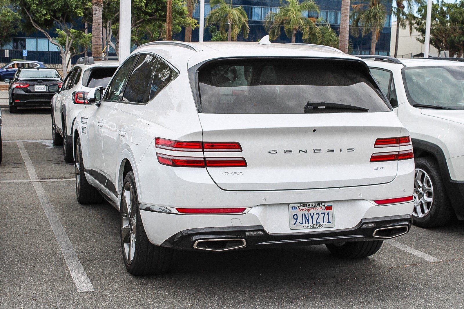 Used 2024 Genesis GV80 2.5T w/ Prestige Package AWD/4WD image 9
