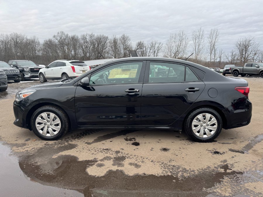 Used 2018 Kia Rio S image 2