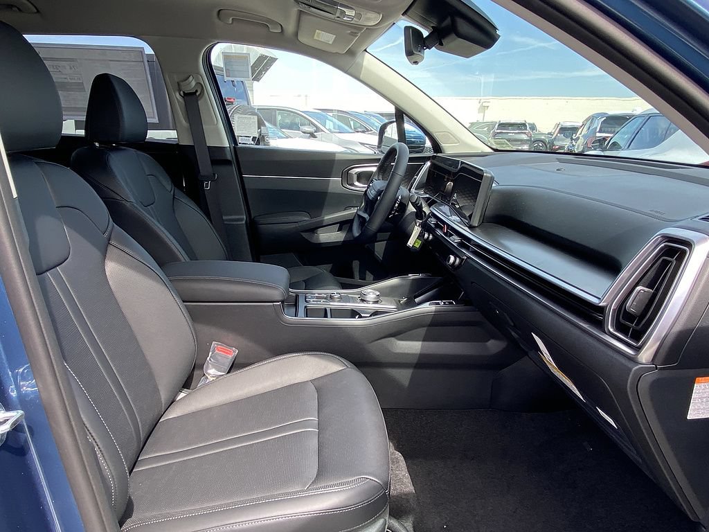 New 2026 Kia Sorento EX FWD image 24