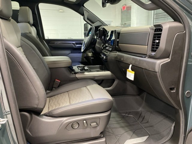 New 2026 Chevrolet Silverado 2500 ZR2 image 31