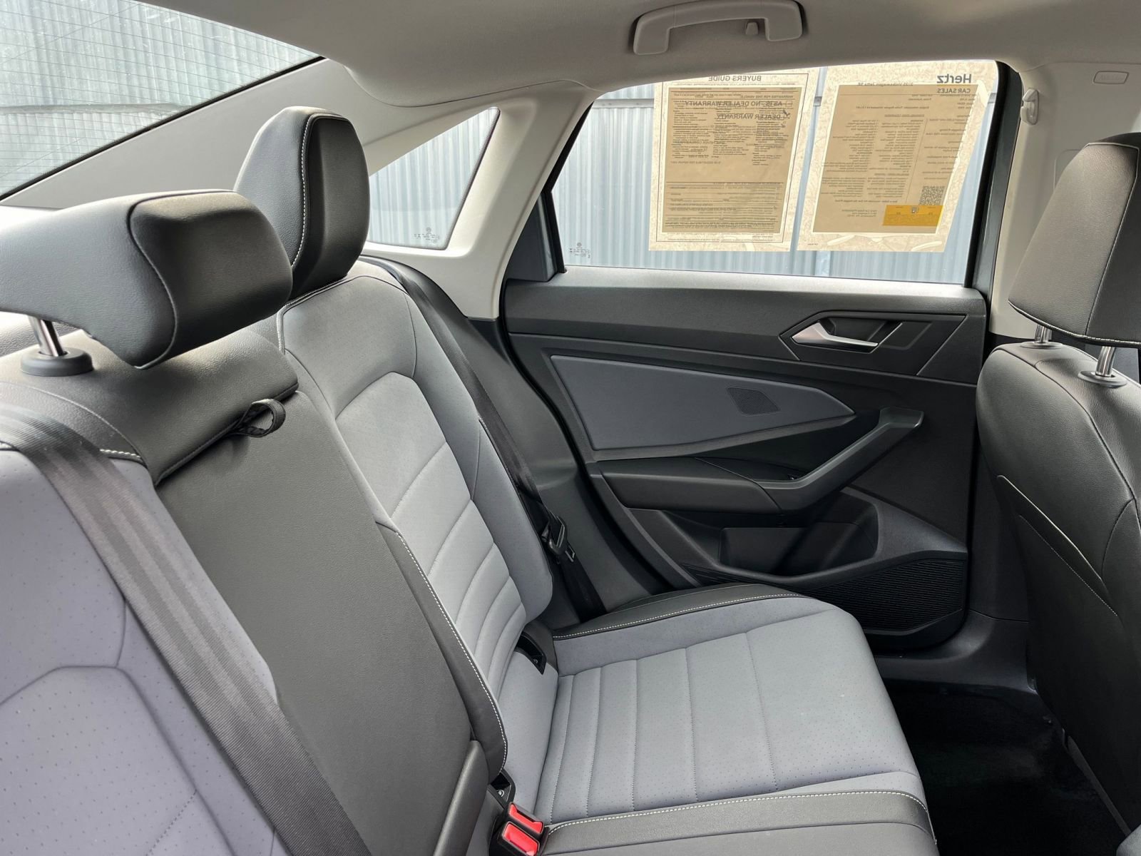 Used 2025 Volkswagen Jetta SE image 36