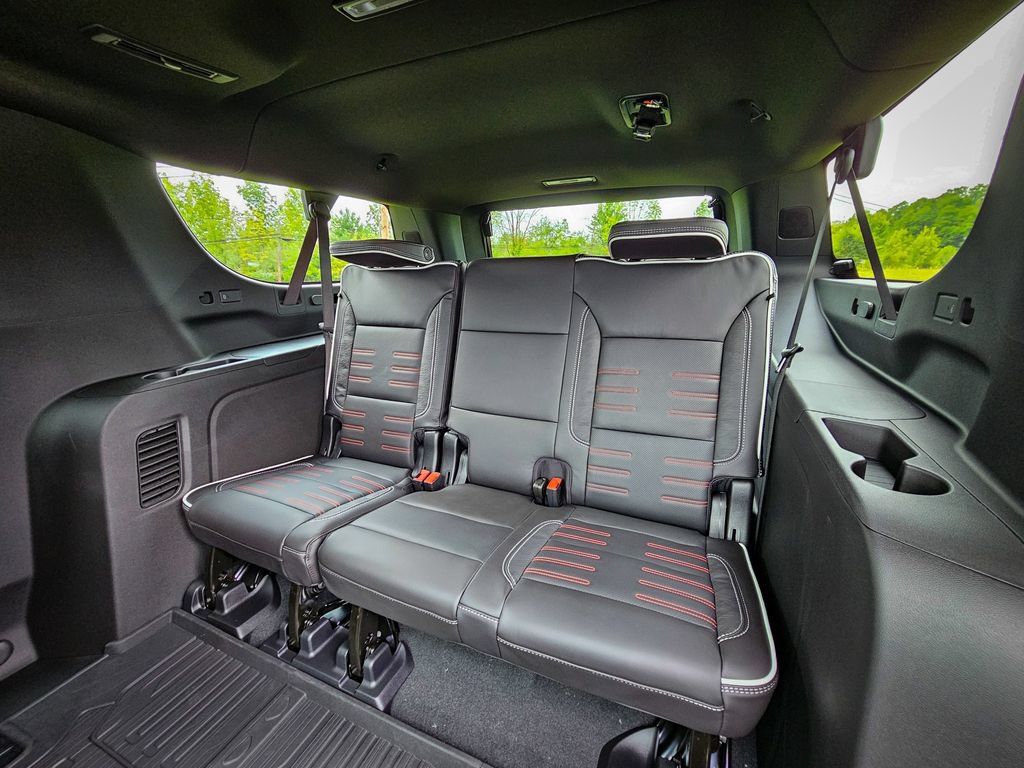 New 2026 GMC Yukon XL AT4 Ultimate w/ LPO, Floor Liner Package AWD/4WD image 40
