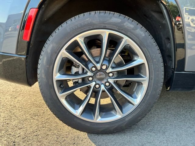 Used 2023 Jeep Wagoneer Series III w/ Premium Group I AWD/4WD image 16