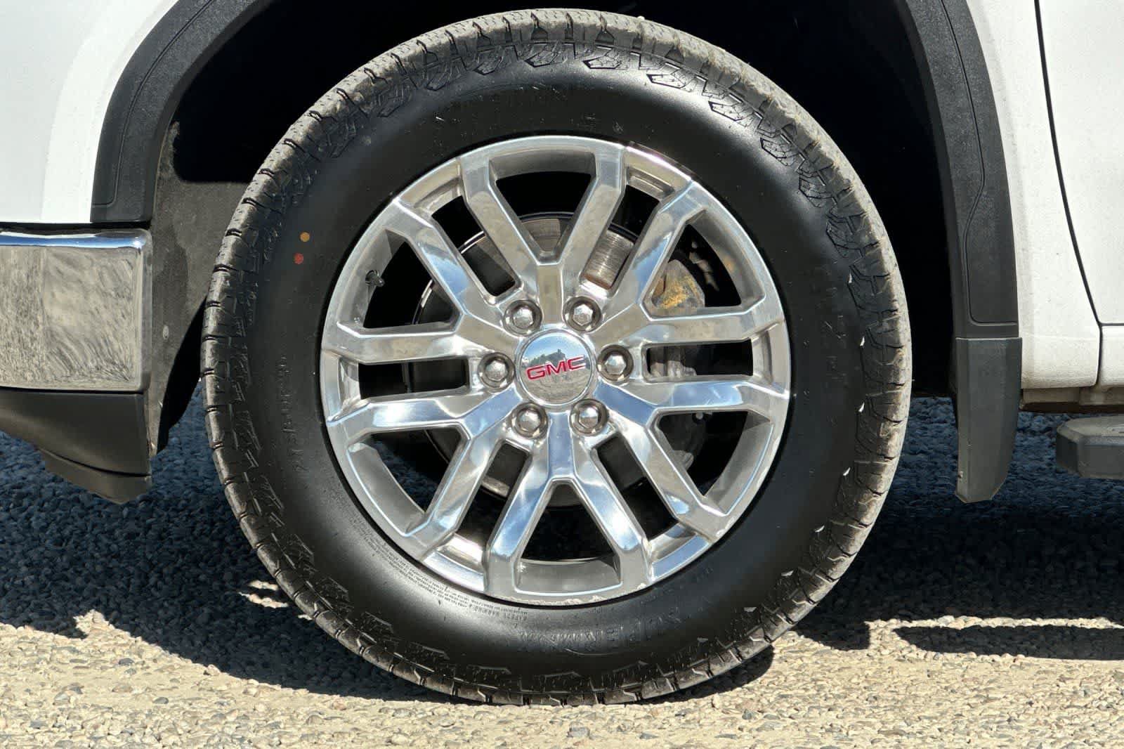 Used 2020 GMC Sierra 1500 SLT w/ SLT Premium Plus Package AWD/4WD image 36
