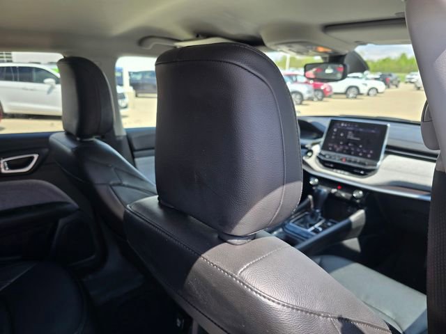 Used 2022 Jeep Compass Latitude AWD/4WD image 11