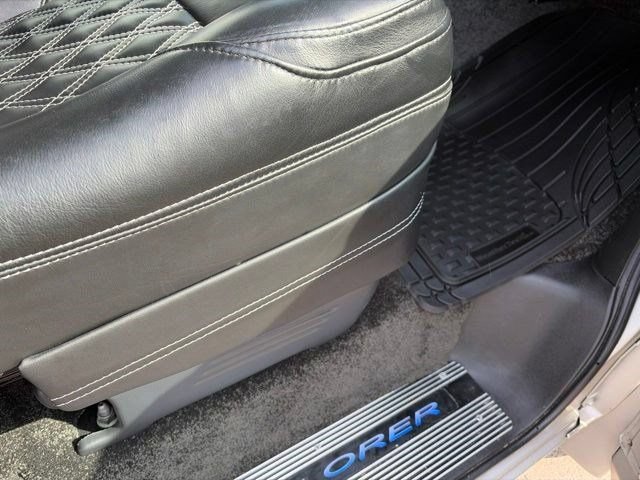 Used 2023 Chevrolet Express 2500 RWD image 36
