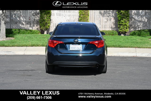 Used 2017 Toyota Corolla SE w/ SE Premium Package FWD image 5