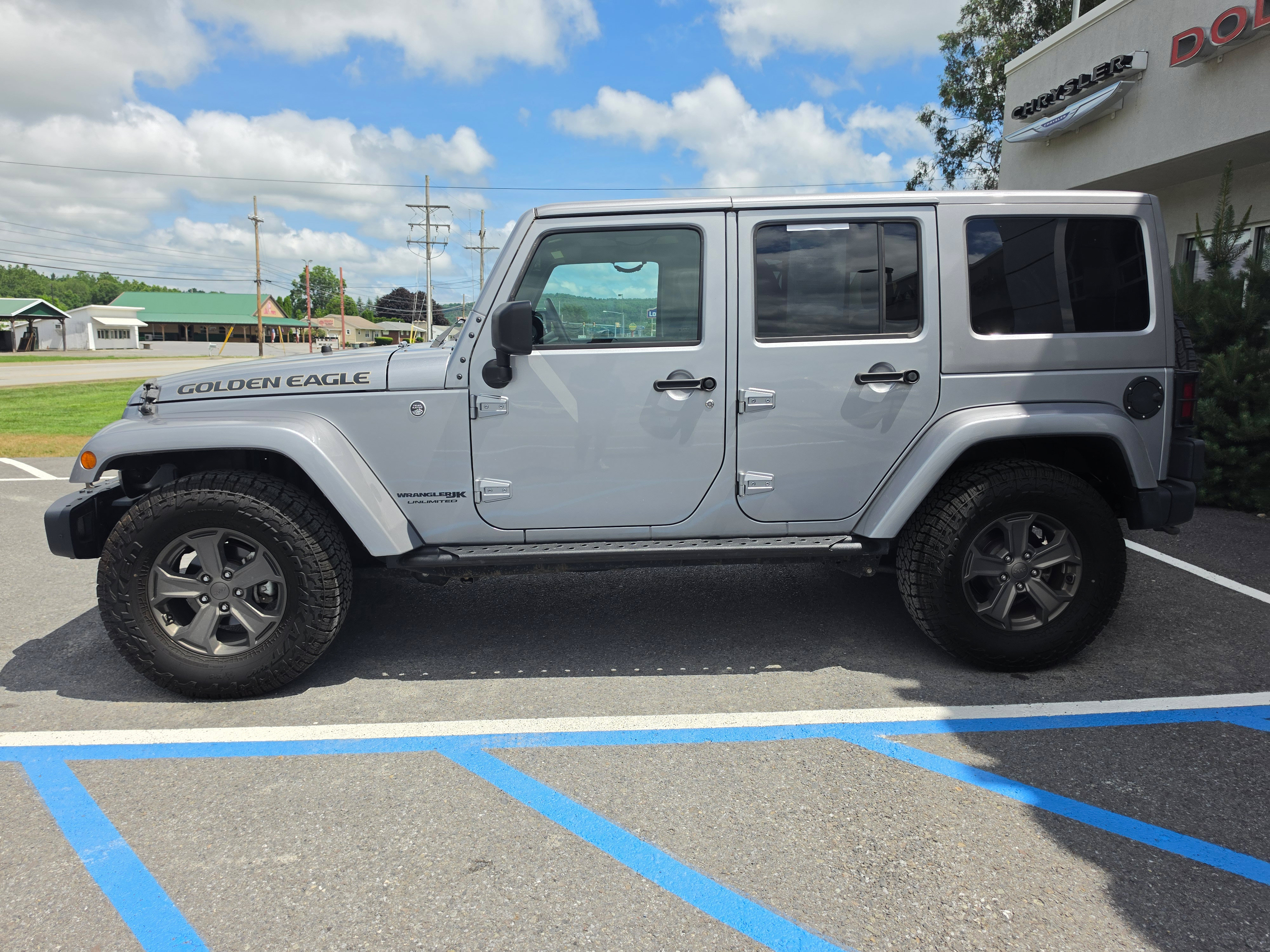 Used 2018 Jeep Wrangler Unlimited Sport AWD/4WD image 7