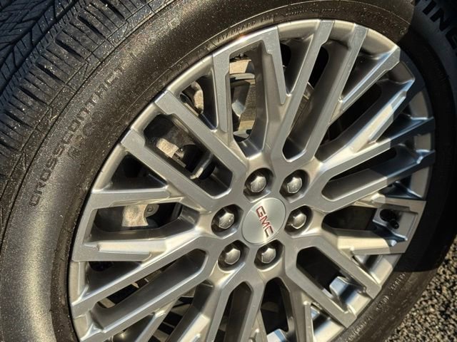 Used 2024 GMC Acadia Denali w/ LPO, Floor Liner Package image 13