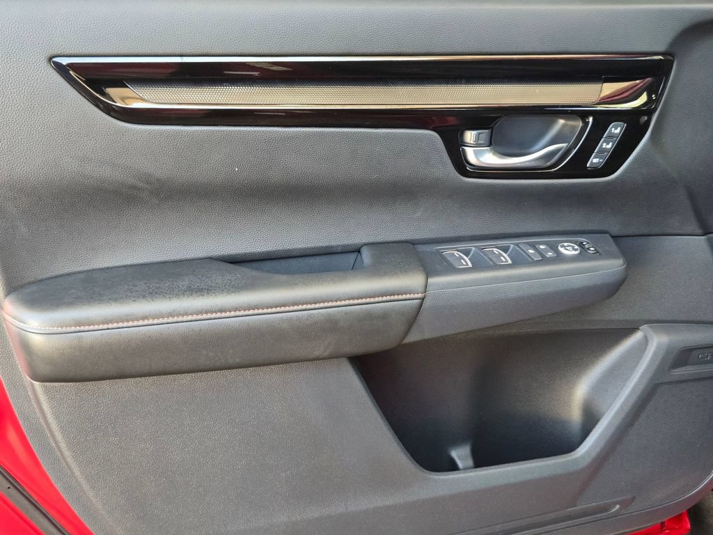 Used 2025 Honda CR-V Sport Touring image 11