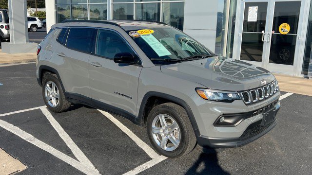 Used 2024 Jeep Compass Latitude