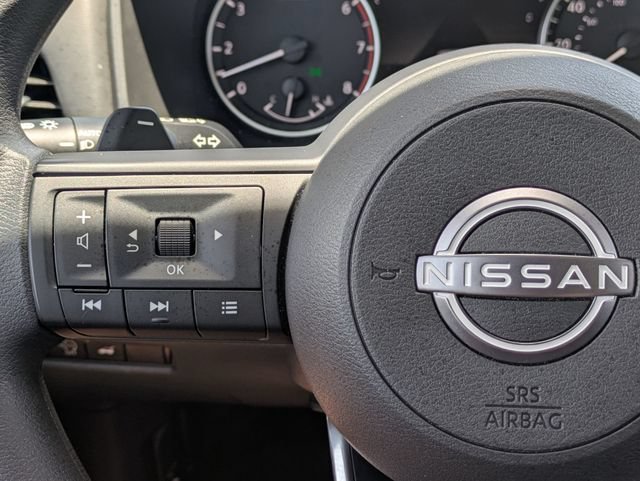 Used 2024 Nissan Rogue SV AWD/4WD image 19