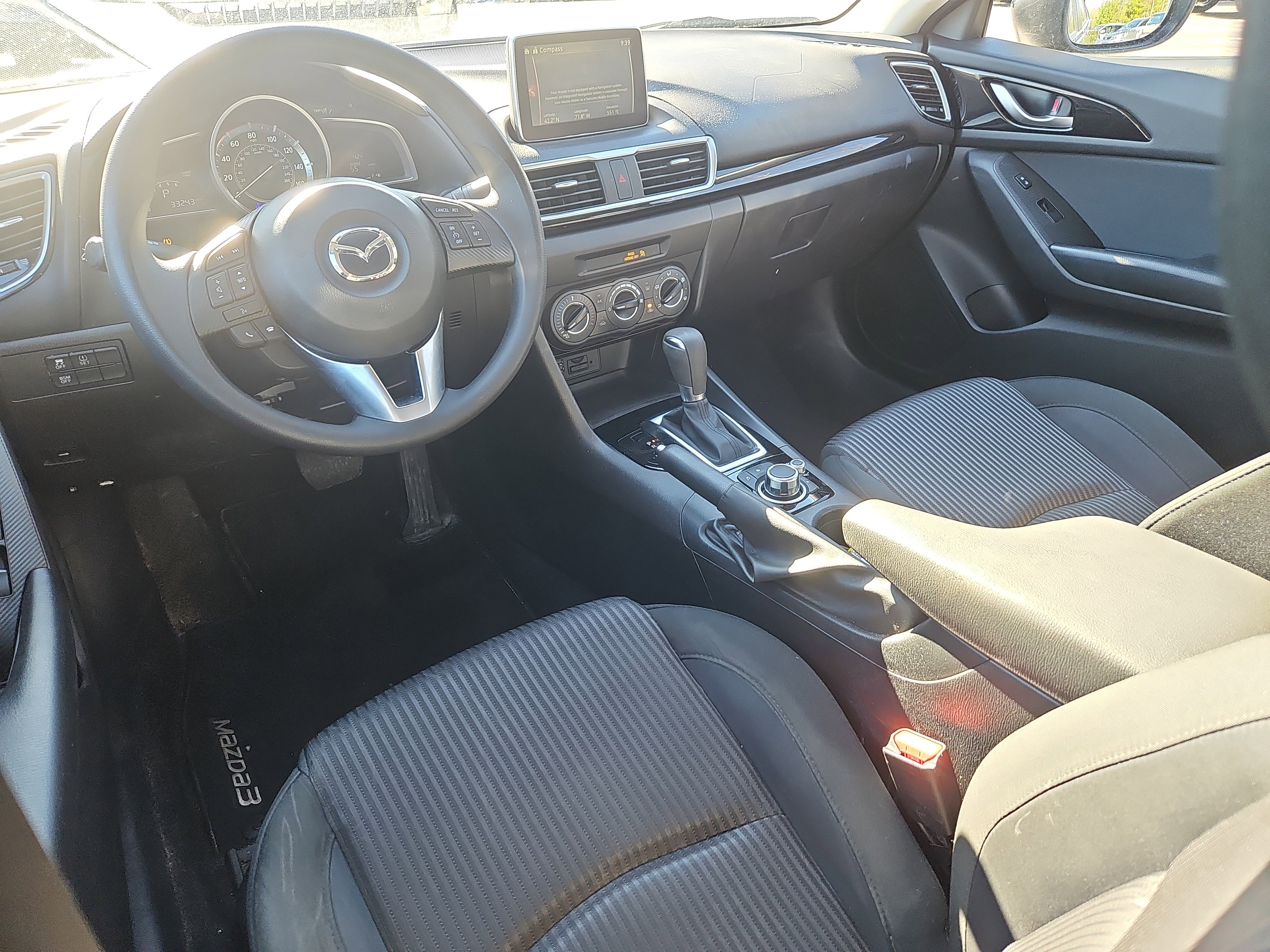 Used 2016 MAZDA MAZDA3 i Sport w/ Preferred Equipment Package image 3