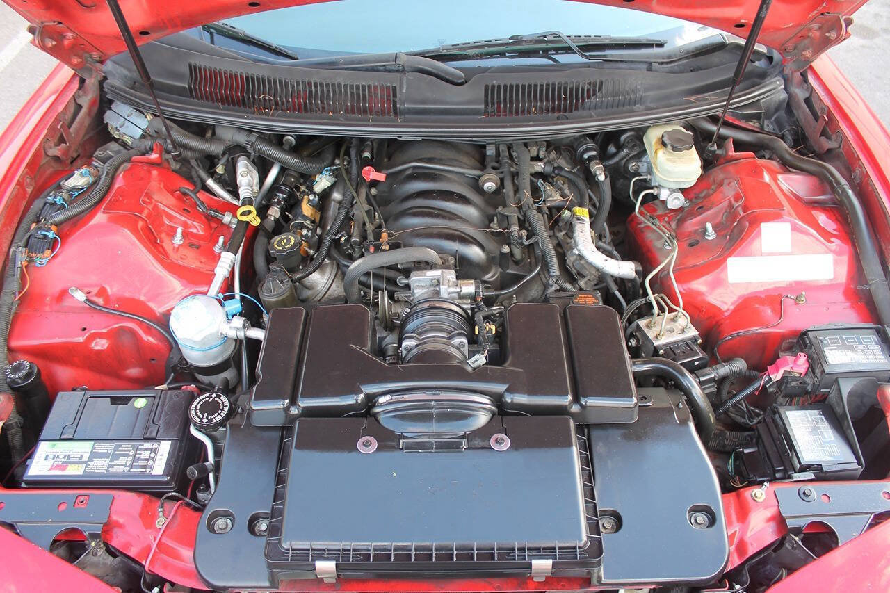 Used 2000 Pontiac Firebird Formula w/ Security Pkg RWD image 14