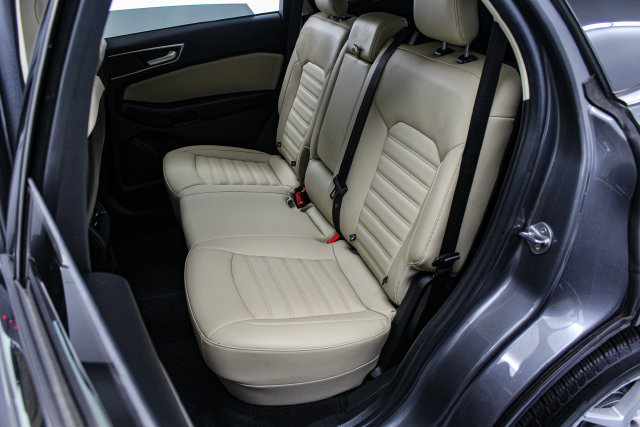 Used 2021 Ford Edge SEL w/ Cargo Accessory Package AWD/4WD image 13