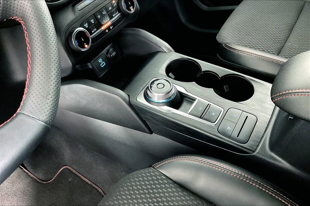 Used 2023 Ford Escape ST-Line image 19