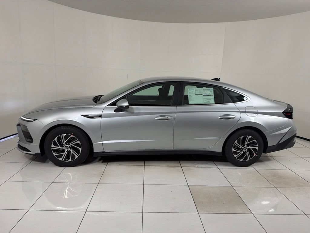 New 2026 Hyundai Sonata Blue FWD image 8