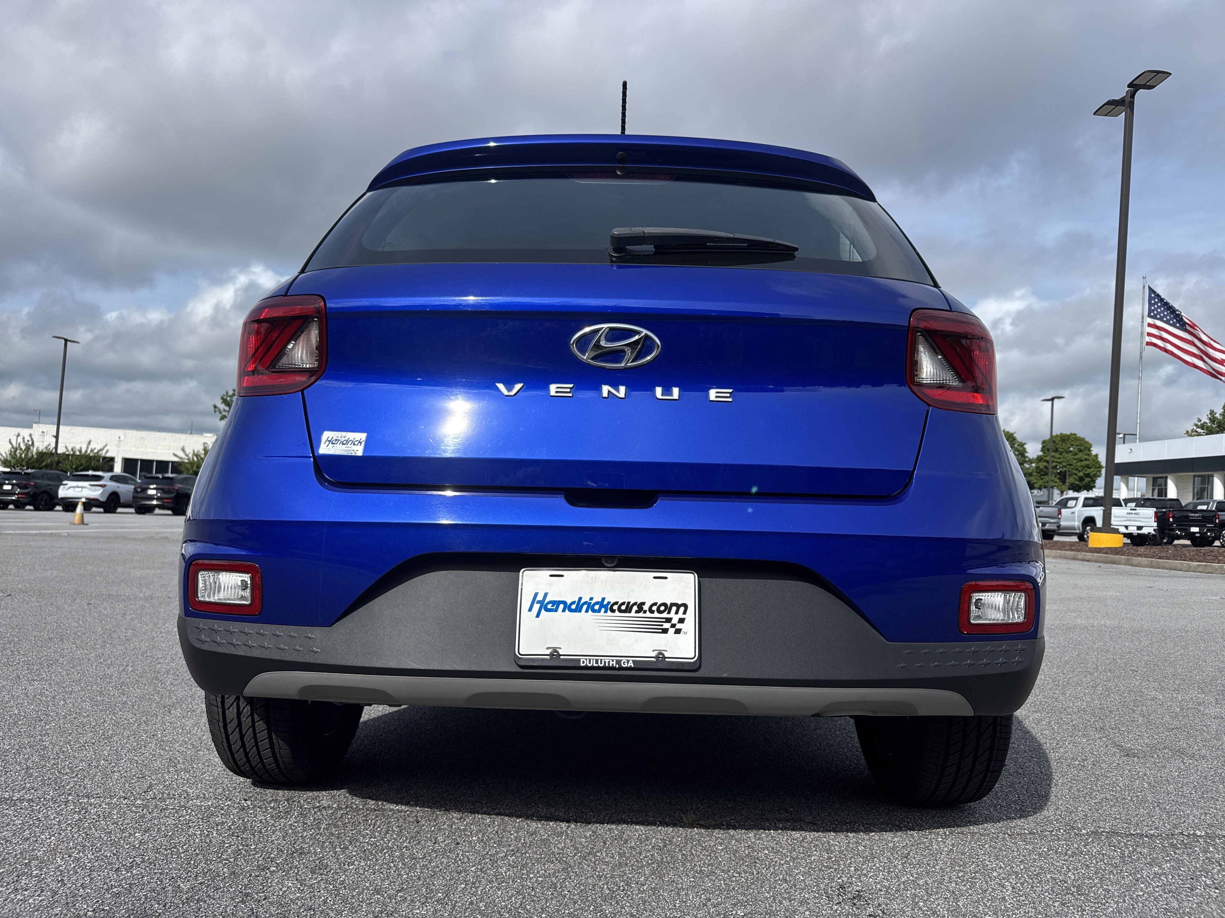 Used 2024 Hyundai Venue SEL FWD image 9