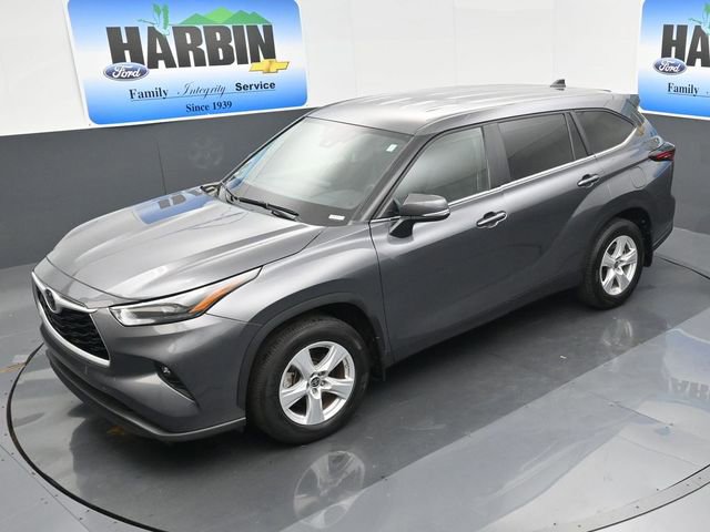 Used 2024 Toyota Highlander LE image 26