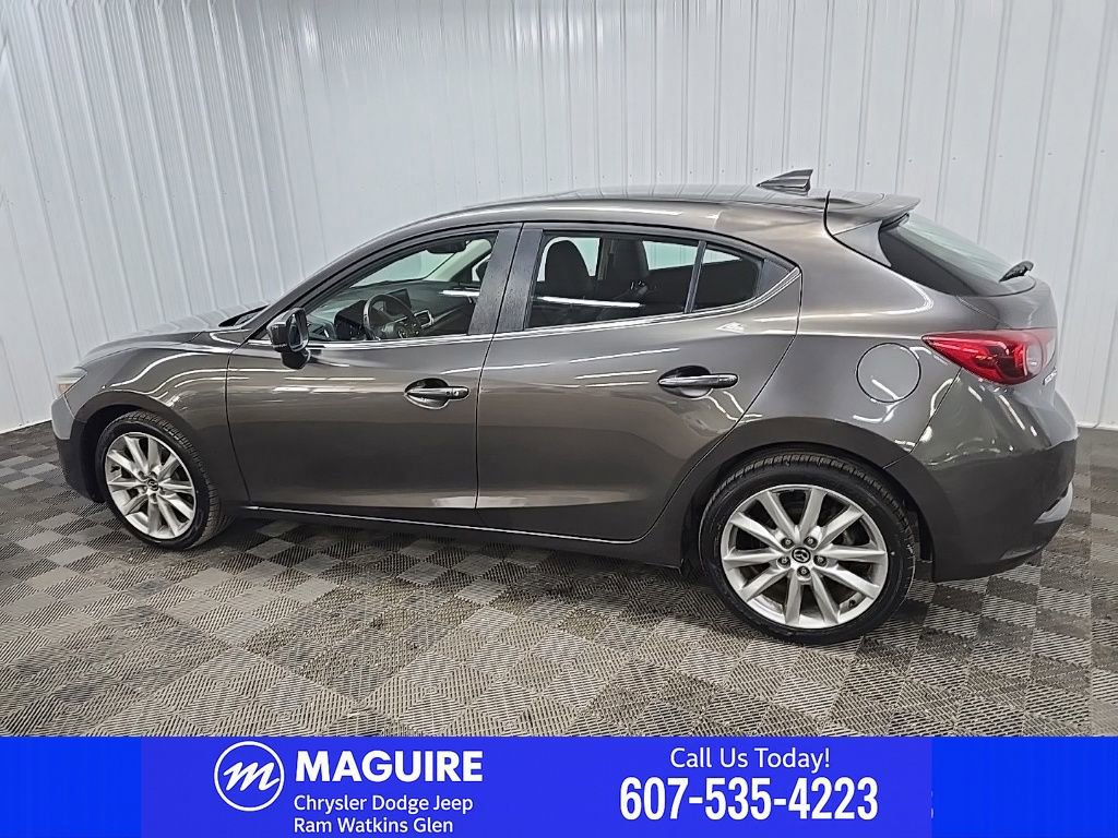 Used 2017 MAZDA MAZDA3 Grand Touring w/ Premium Equipment Package FWD image 5