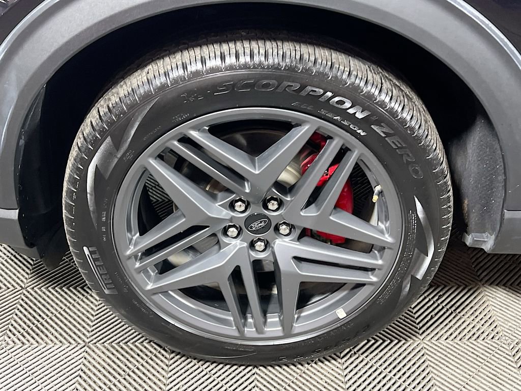 Used 2025 Ford Explorer ST-Line w/ ST-Line Street Pack image 28