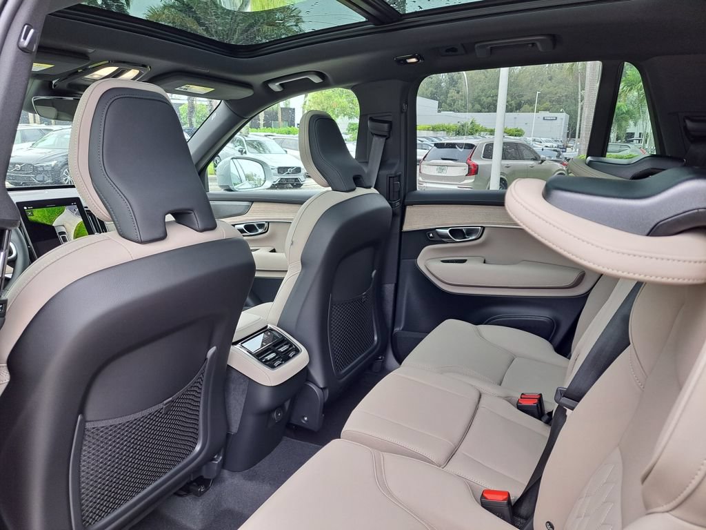 New 2026 Volvo XC90 B6 Plus w/ Protection Package Premier AWD/4WD image 5
