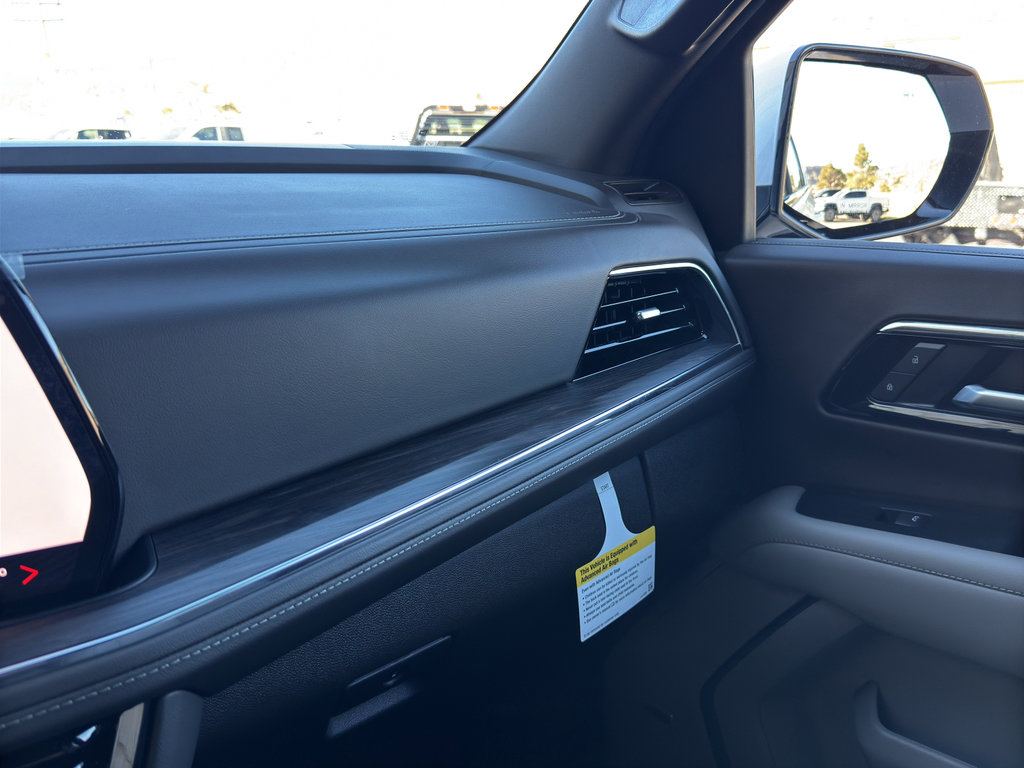 New 2026 Chevrolet Suburban Z71 image 34