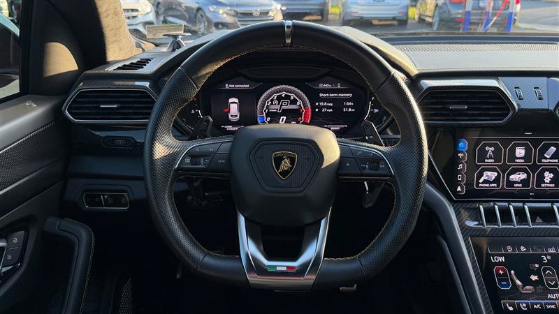 Used 2021 Lamborghini Urus AWD/4WD image 47