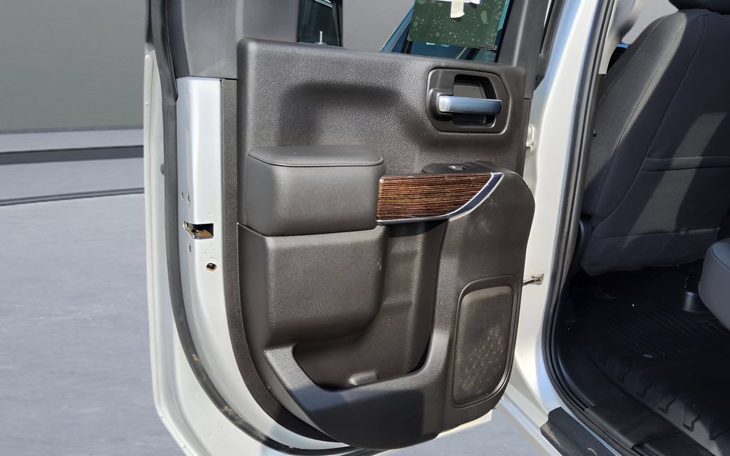 Used 2022 GMC Sierra 2500 SLE w/ X31 Off-Road Package AWD/4WD image 31