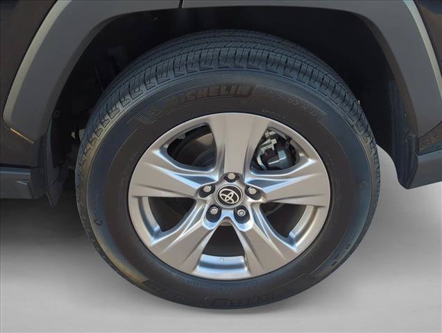 Certified 2024 Toyota RAV4 LE AWD/4WD image 9