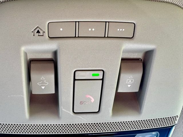 Used 2024 Nissan Ariya AWD image 29