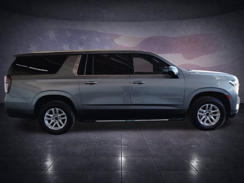 Used 2022 Chevrolet Suburban LT RWD image 6