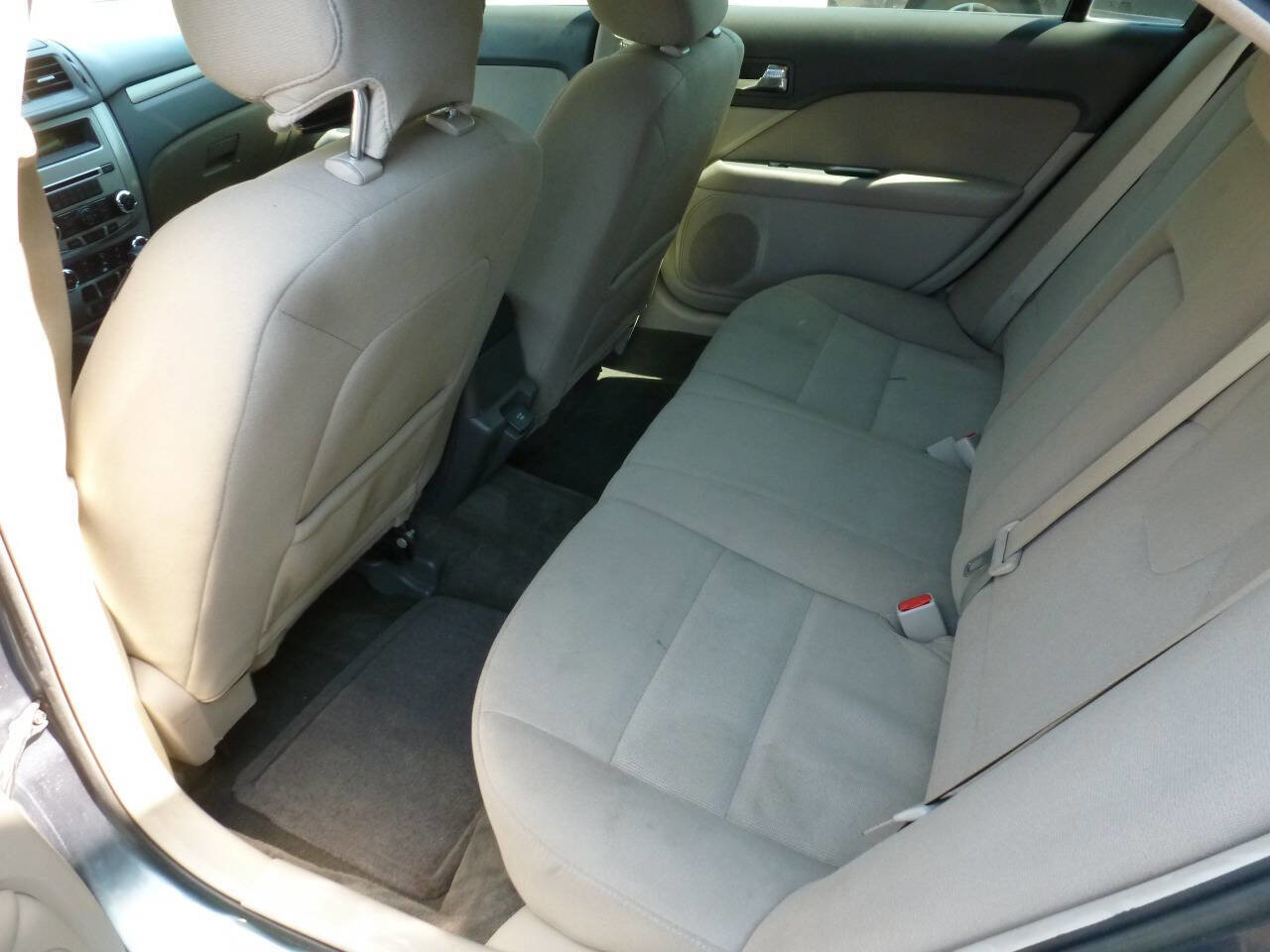 Used 2012 Ford Fusion Hybrid FWD image 10