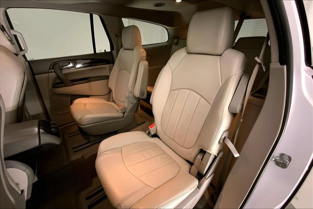 Used 2016 Buick Enclave Leather FWD image 14