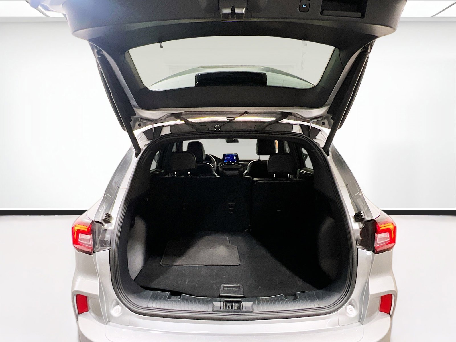 Used 2024 Ford Escape ST-Line AWD/4WD image 18