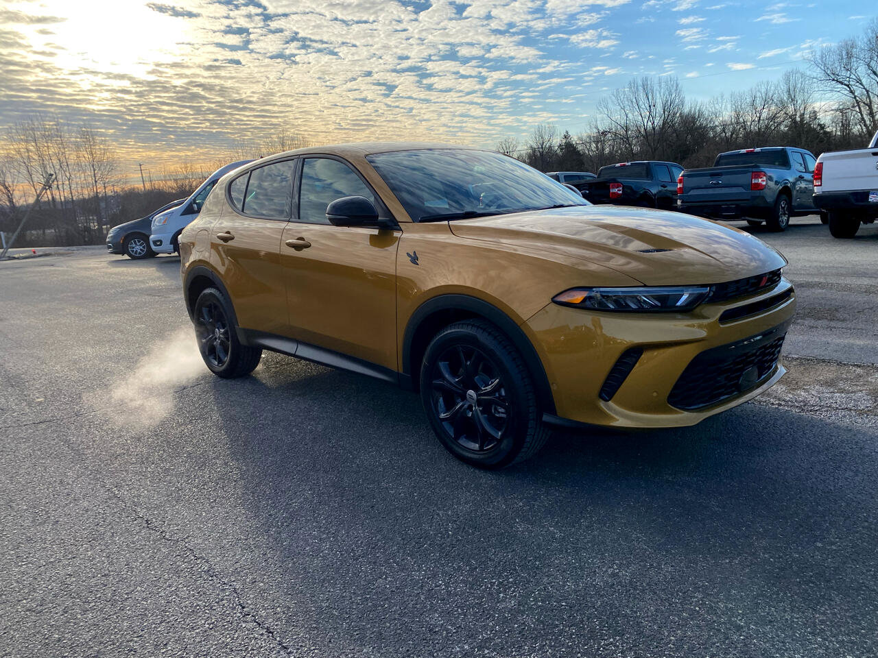 New 2025 Dodge Hornet GT w/ Tech Pack image 2