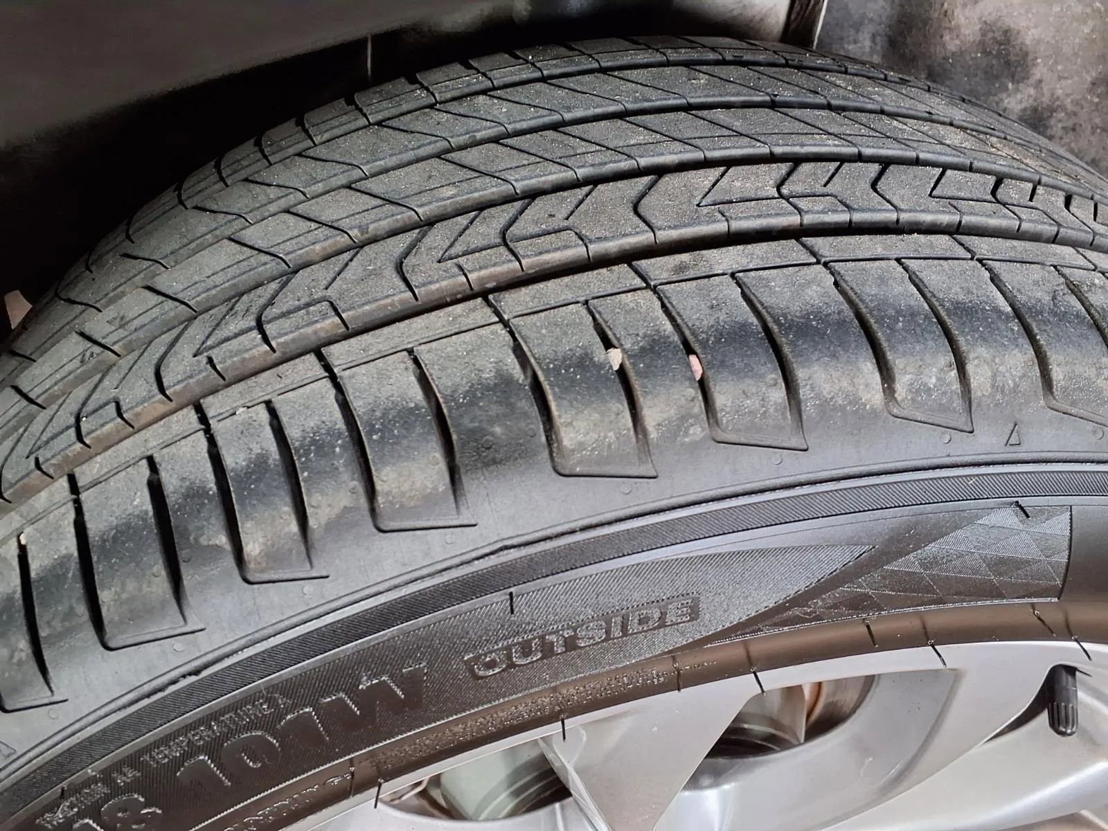 Used 2017 Lincoln MKC Select image 10