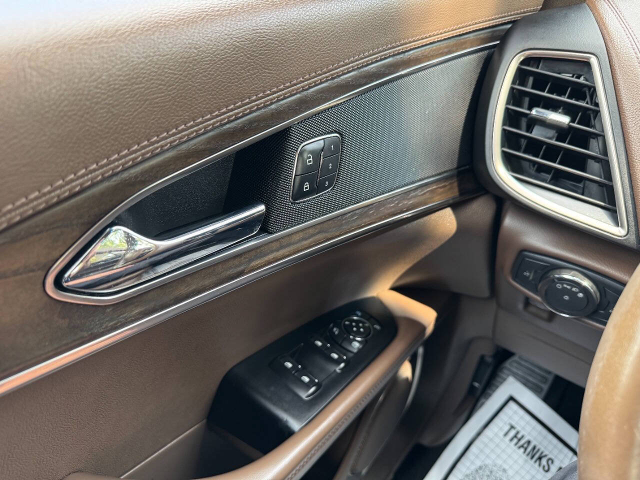 Used 2018 Lincoln MKX Reserve w/ Lincoln MKX Climate Package FWD image 47