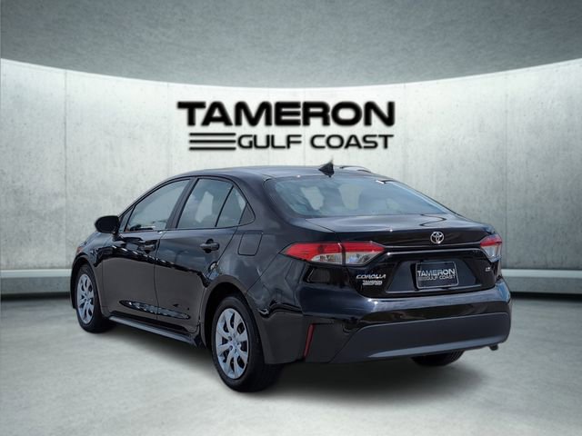 Used 2024 Toyota Corolla LE FWD image 3