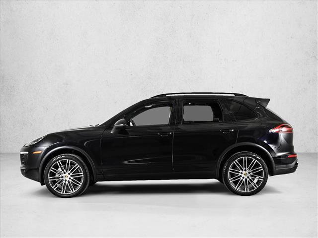 Used 2016 Porsche Cayenne S image 9