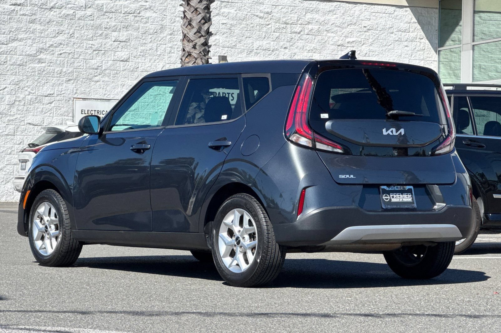 Used 2024 Kia Soul LX w/ Option Group 015 FWD image 6