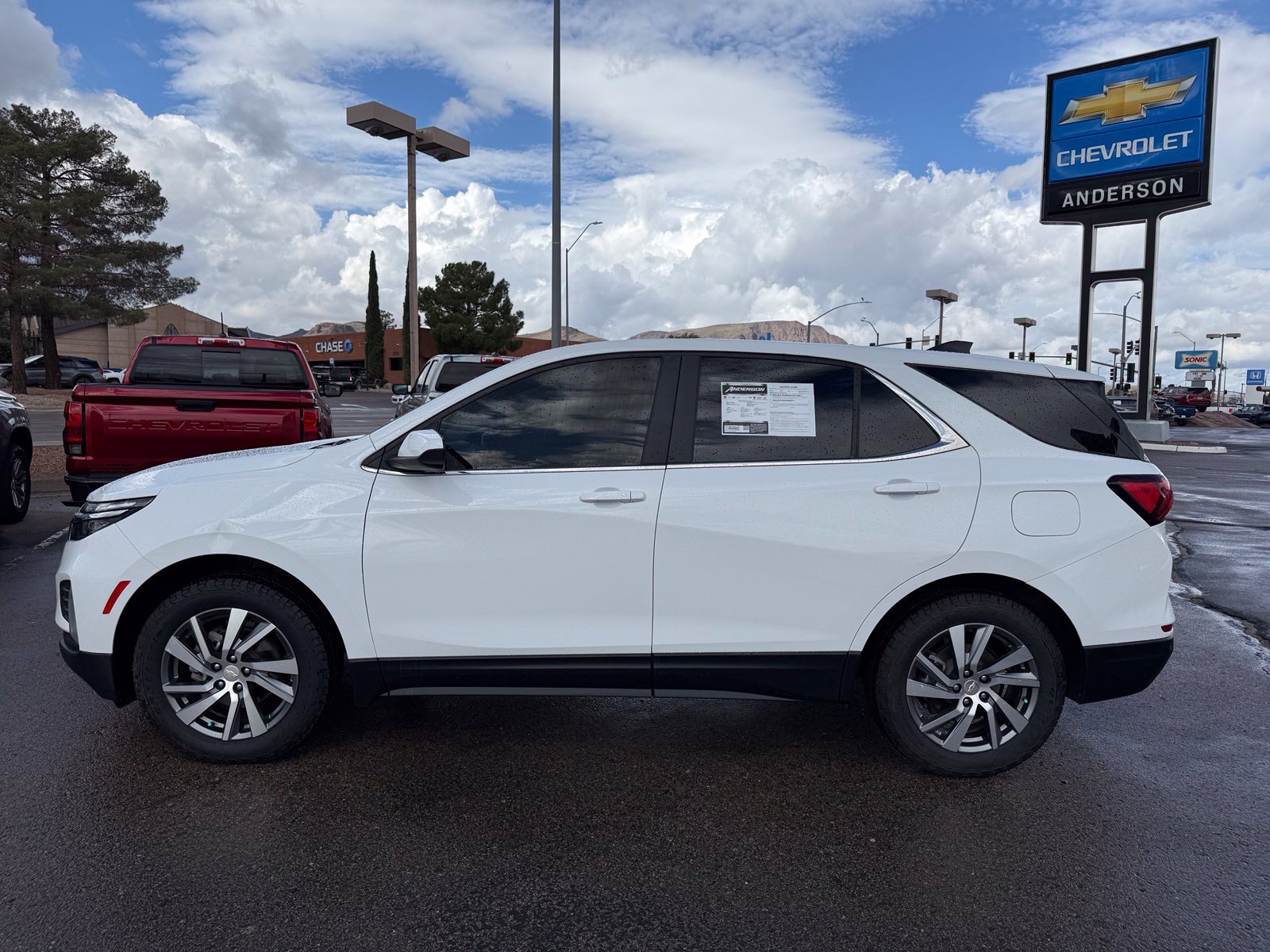 Used 2022 Chevrolet Equinox LT AWD/4WD image 10