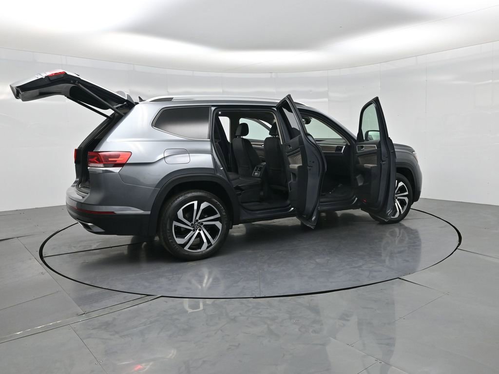 Used 2023 Volkswagen Atlas SEL AWD/4WD image 4