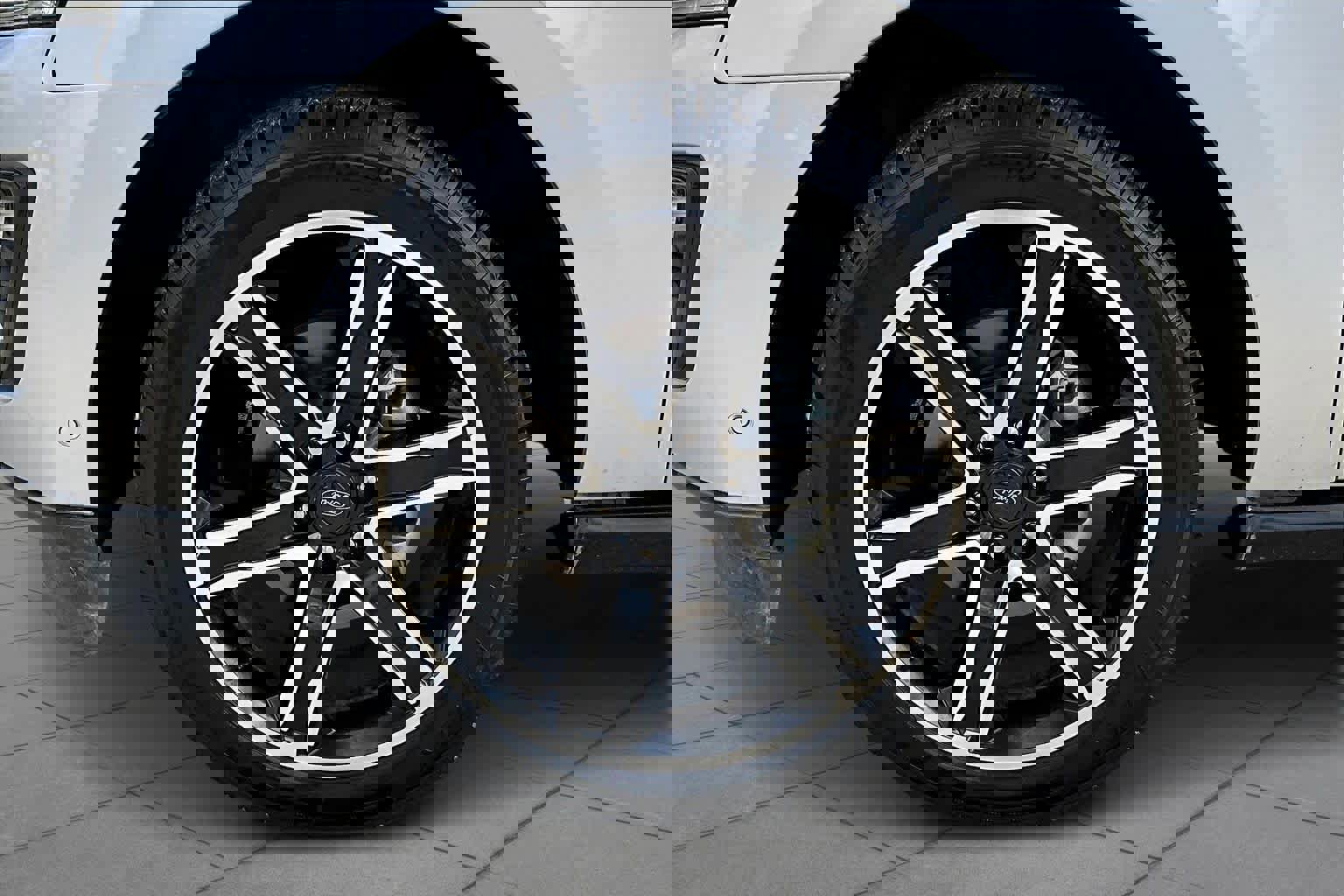 Used 2019 Ford Expedition Limited w/ Equipment Group 303A image 11