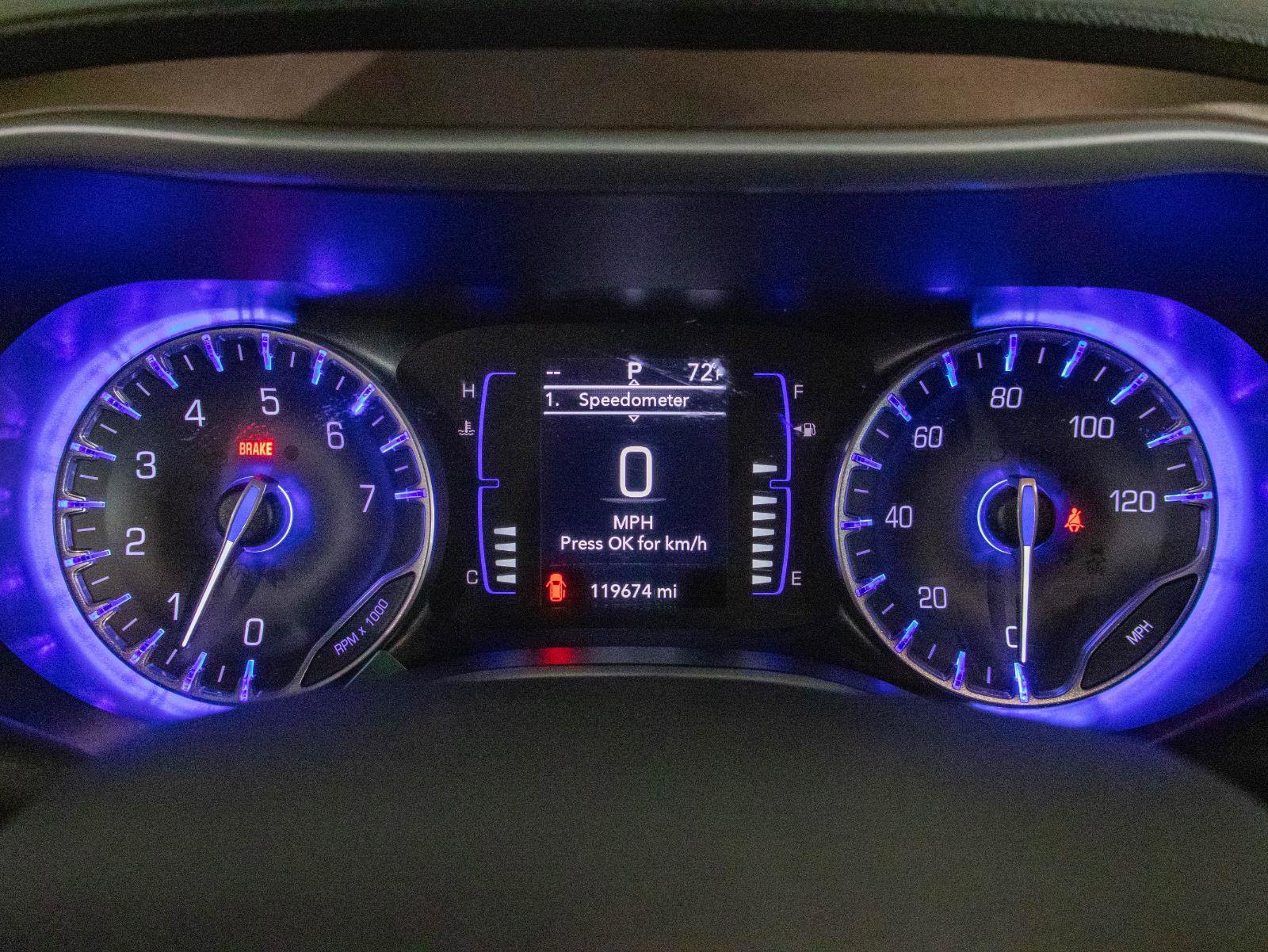 Used 2019 Chrysler Pacifica Touring-L image 14