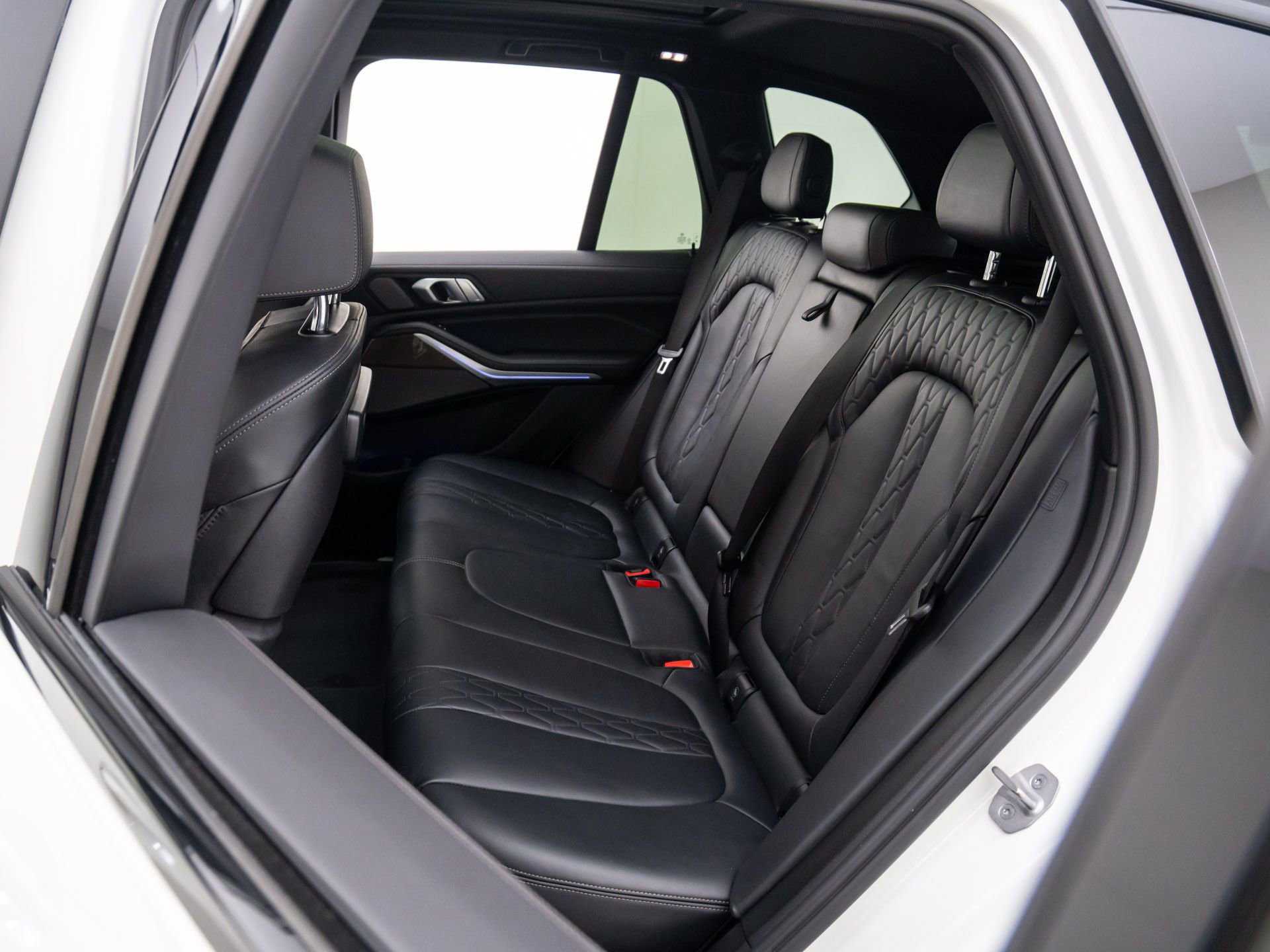 Certified 2023 BMW X5 M50i w/ Climate Comfort Package image 18