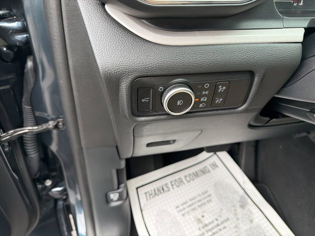 Used 2023 Ford Explorer XLT w/ Equipment Group 202A image 23