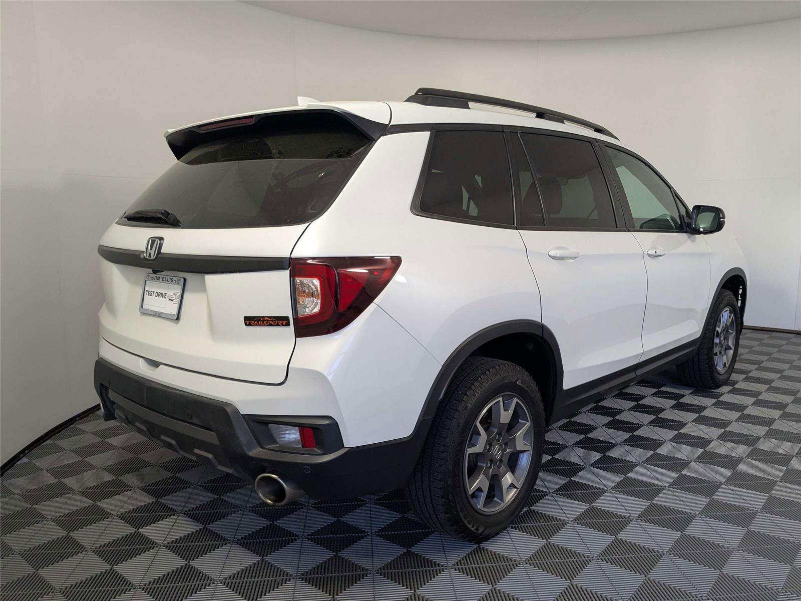 Used 2022 Honda Passport TrailSport image 5