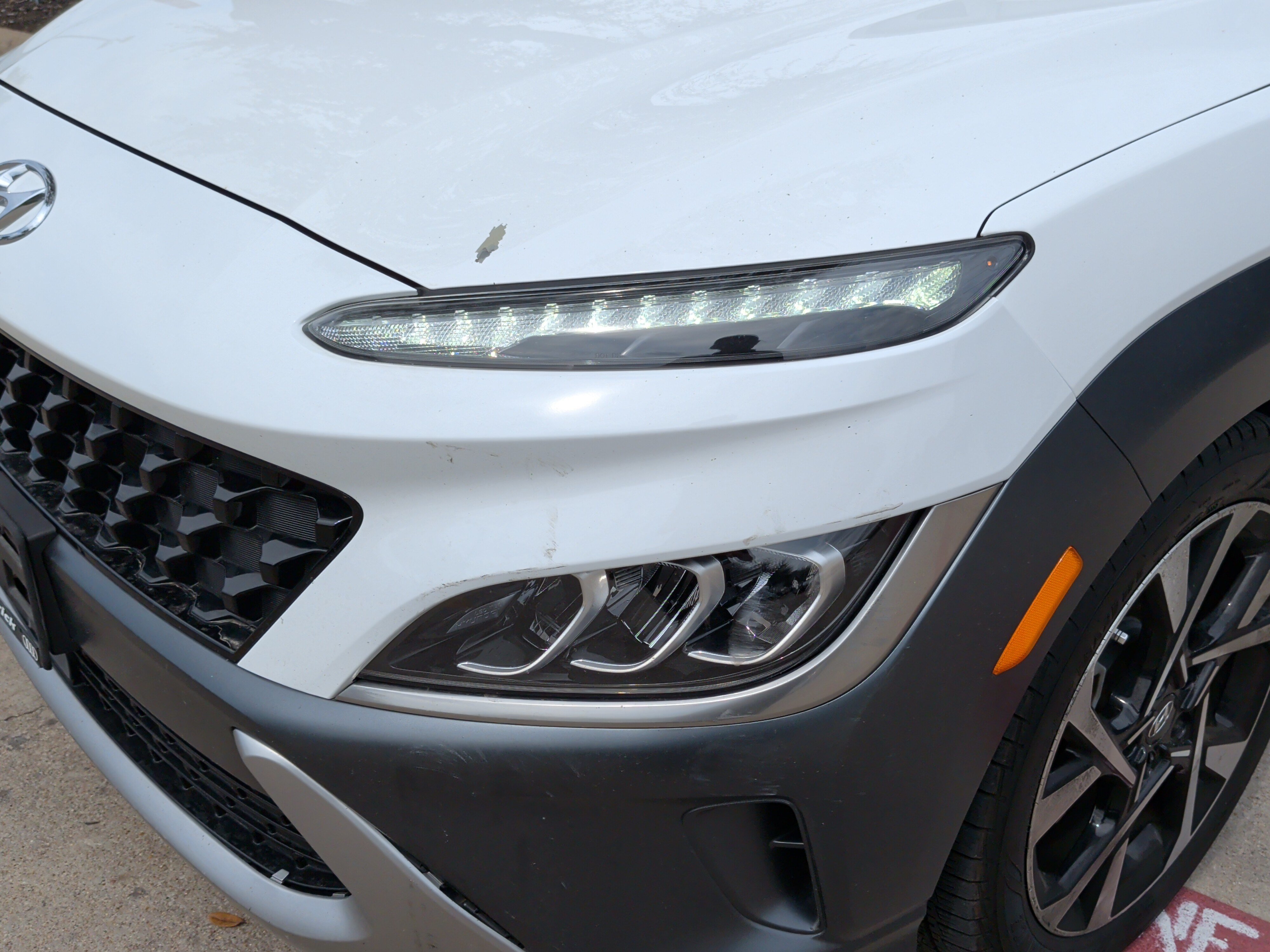 Used 2022 Hyundai Kona Limited FWD image 6